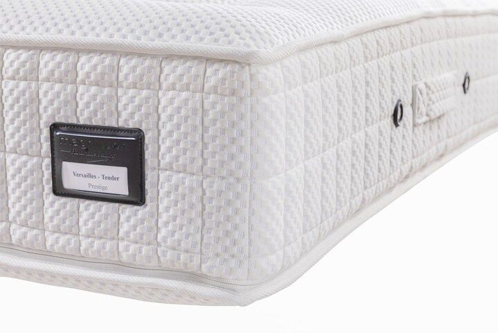 Matras Magnitude Versailles